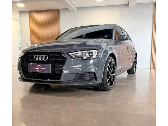 AUDI Q3 1.4 TFSI FLEX PRESTIGE PLUS S TRONIC